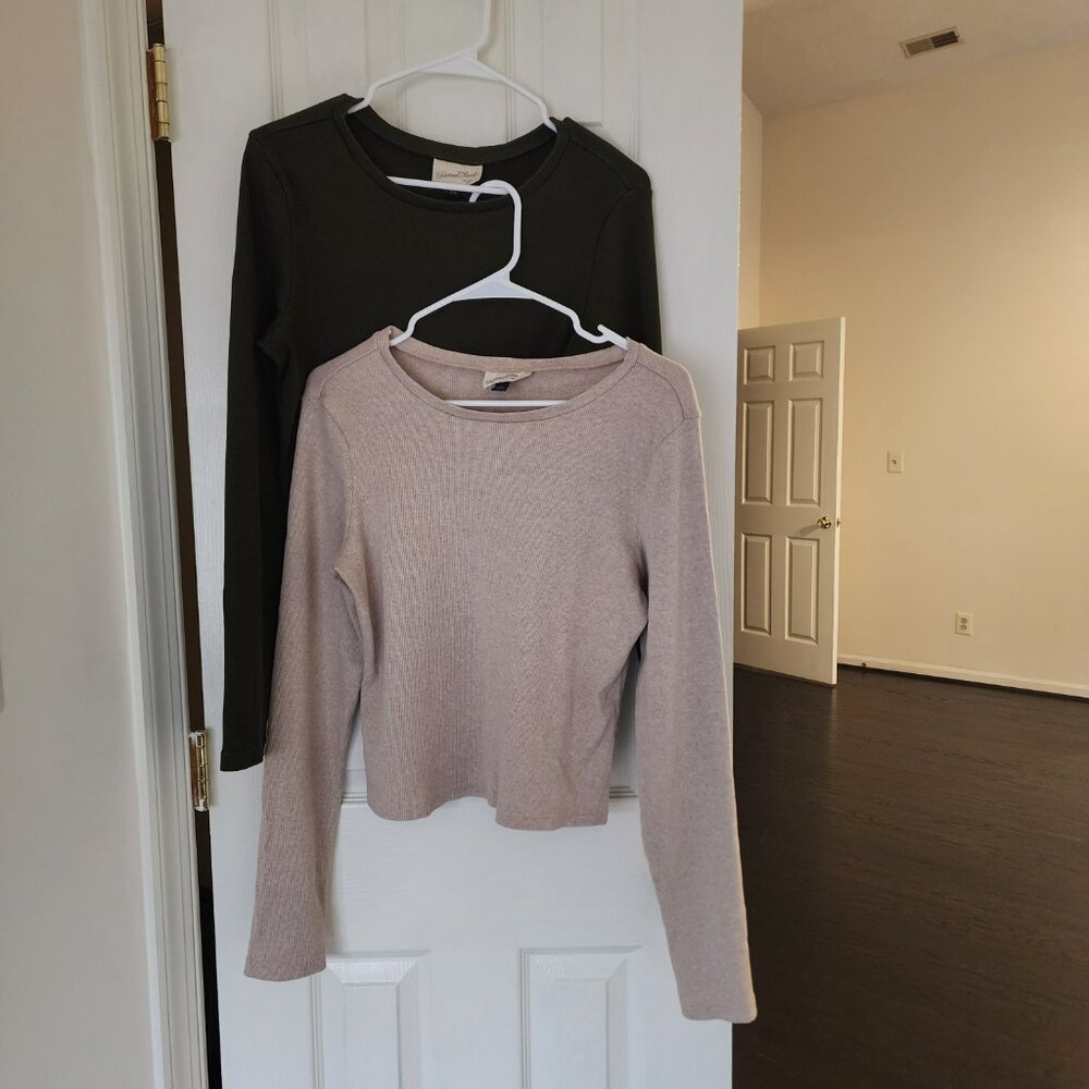 Tan Women's Slim Fit Long Sleeve Scoop Neck Ribbed T-Shirt | L - Picture 5 of 5